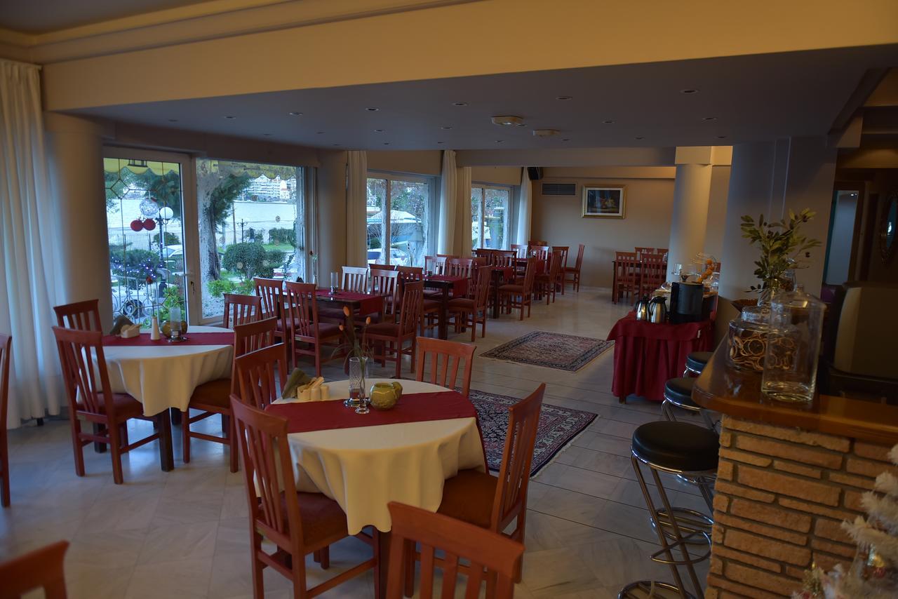 Oscar Hotel Amfilohía Kültér fotó