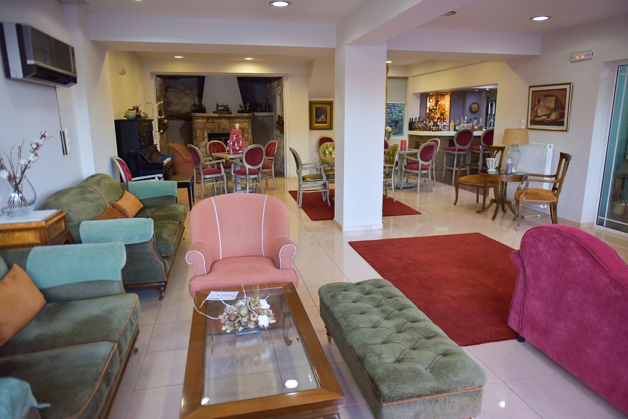Oscar Hotel Amfilohía Kültér fotó