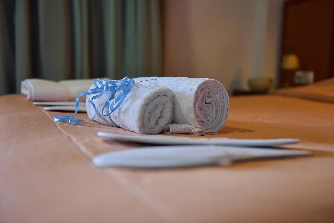 Oscar Hotel Amfilohía Kültér fotó